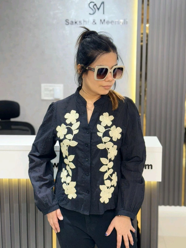 132194 Beautiful Embroidery Shirt