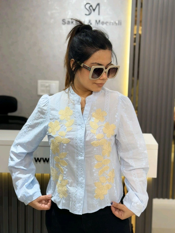 132194 Beautiful Embroidery Shirt