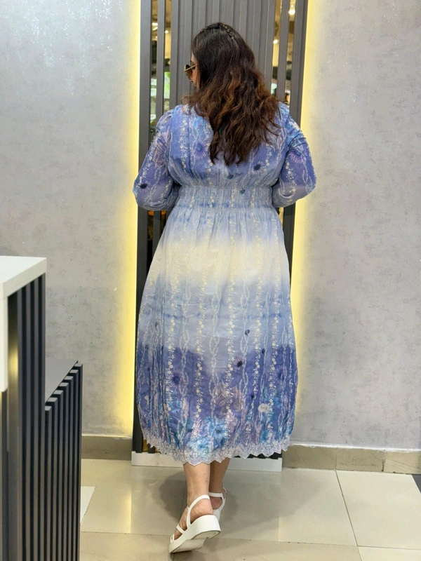 132222 Beautiful Floral Dress With Smokey Design