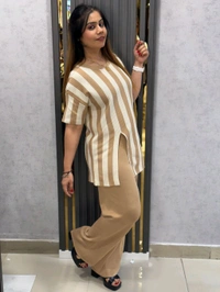 131767 Beautiful Knitted Cords