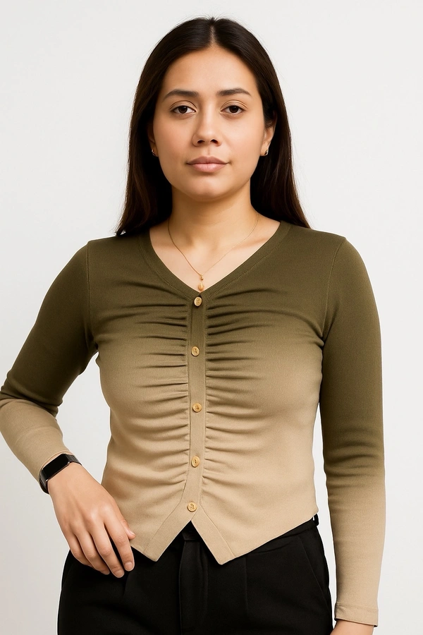 132215 Beautiful Knitted Top
