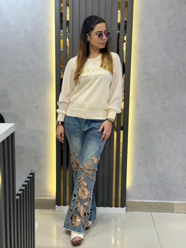 132240 Beautiful Knitted Top With Pearl And Stud Detailing