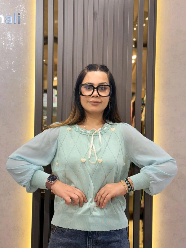 132239 Beautiful Knitted Top With Ribbon Detailing