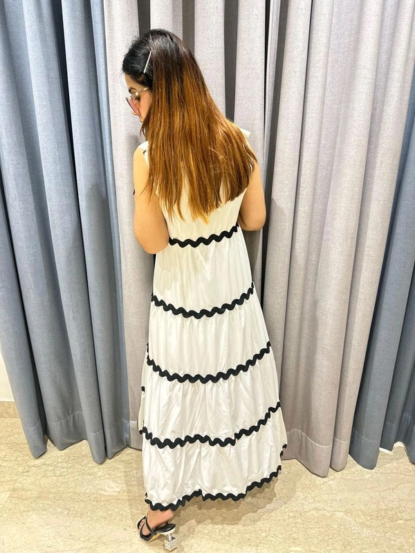 131219 Beautiful Lace MAXI Dress
