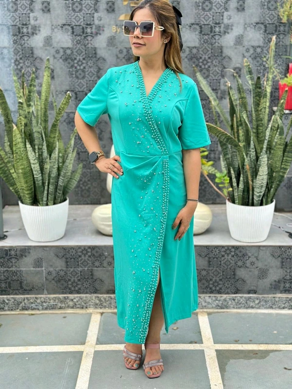 131248 Beautiful Partywear Dress