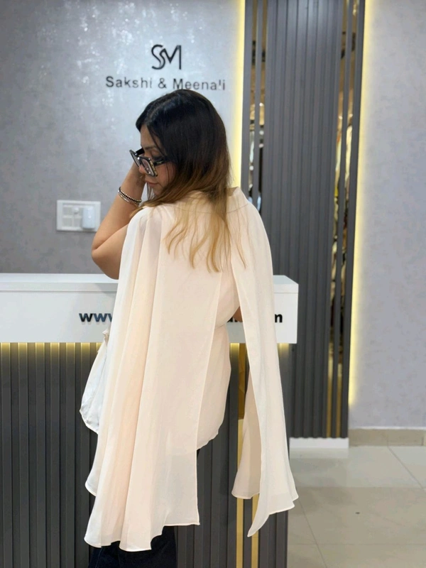 132204 Beautiful Platted Top With Belt