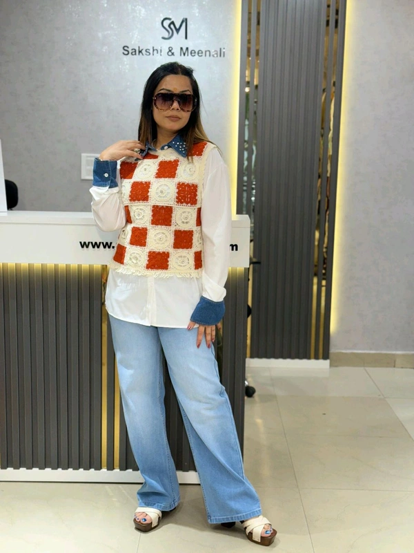 132148 Beautiful Shirt With Crochet And Stud Detailing