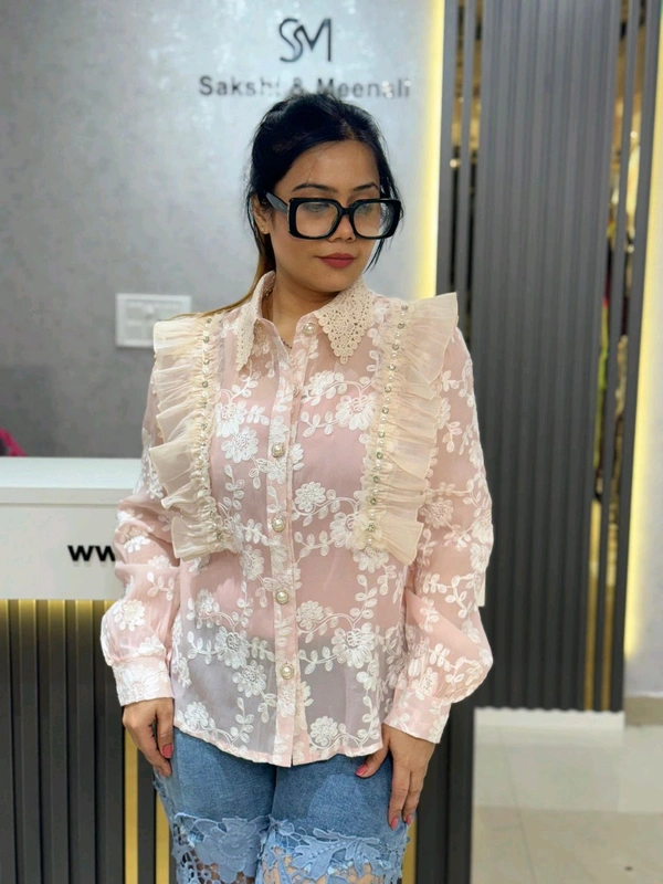 132113 Beautiful Shirt With Embroidery And Stud