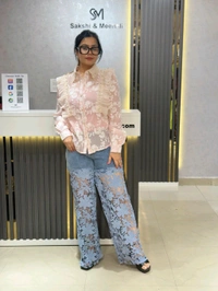 132113 Beautiful Shirt With Embroidery And Stud