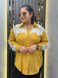 132234 Beautiful Shirt With Lace Work