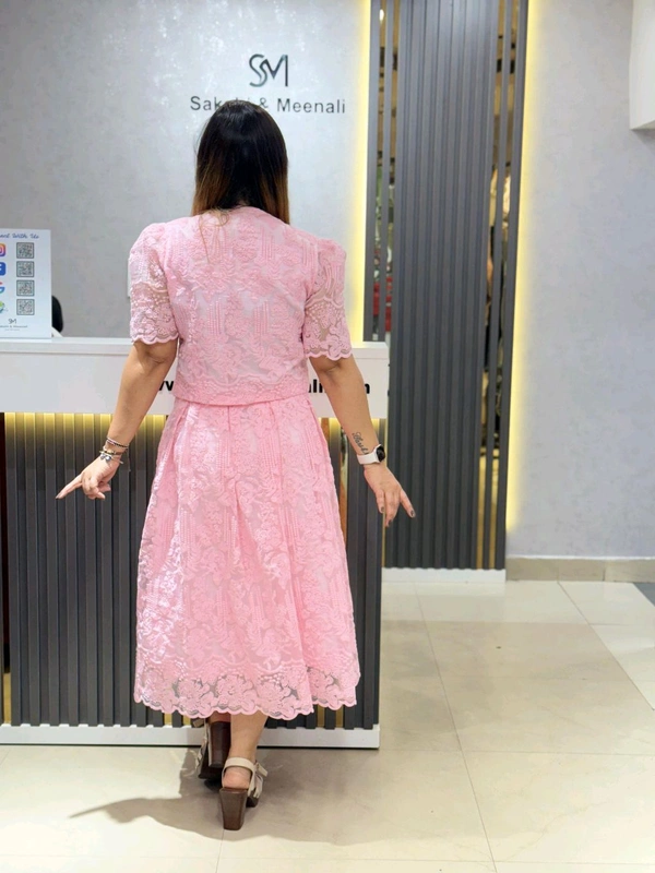132005 Beautiful Skirt Top With Pearl Detailing