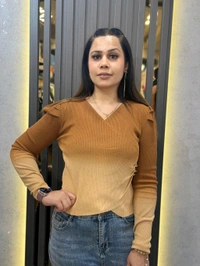 132213 Beautiful Stylish Knitted Top