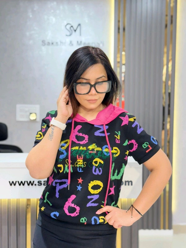 132087 Beautiful Tee With Hoodie