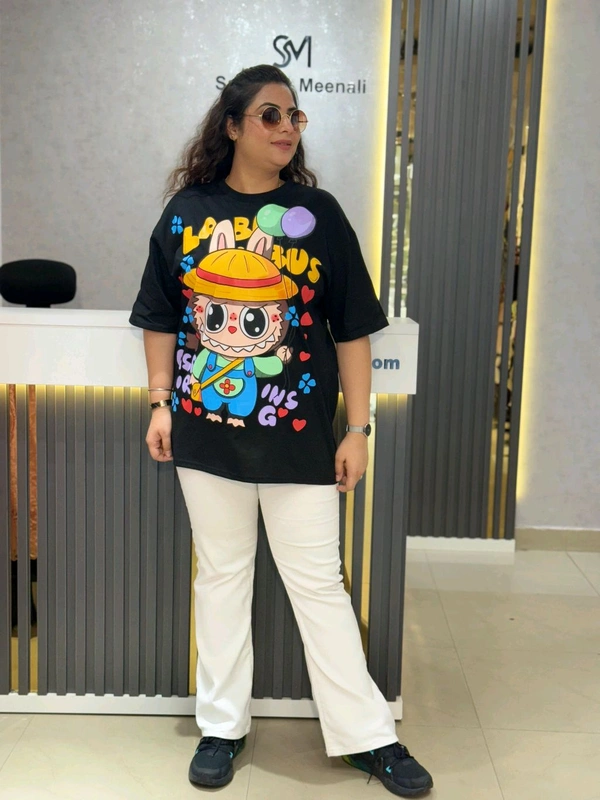 132138 Beautiful Tee With Labubu Detailing