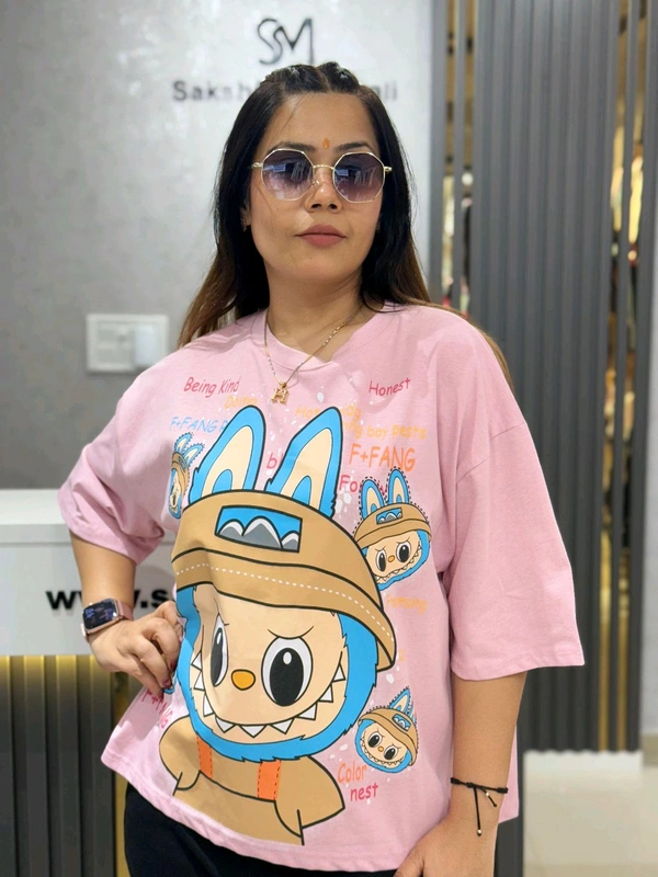 132142 Beautiful Tee With Labubu Detailing