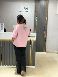 132142 Beautiful Tee With Labubu Detailing