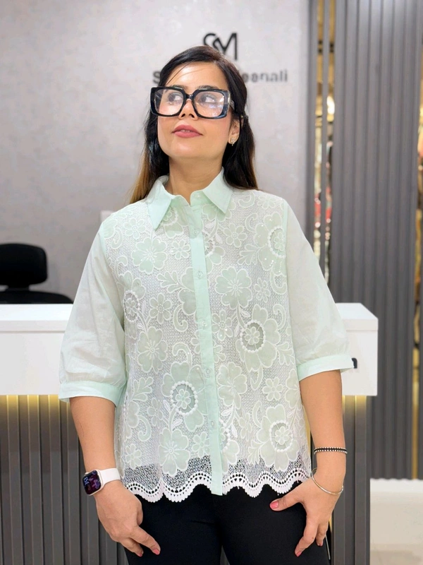 131917 Beautiful Top With Lace Work