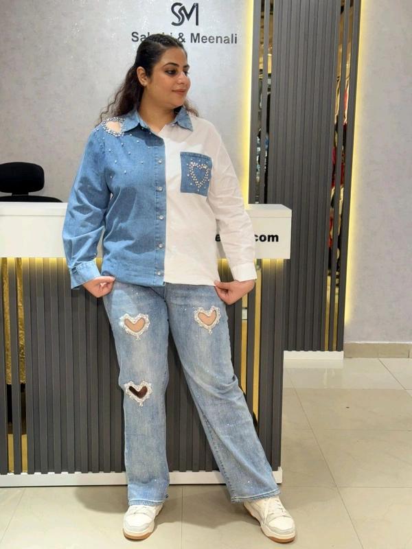 132134 Elegant Denim With Heart Design