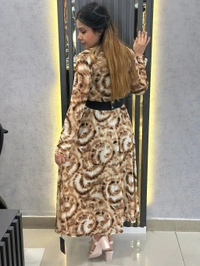 131667 Elegant Dress With Belt