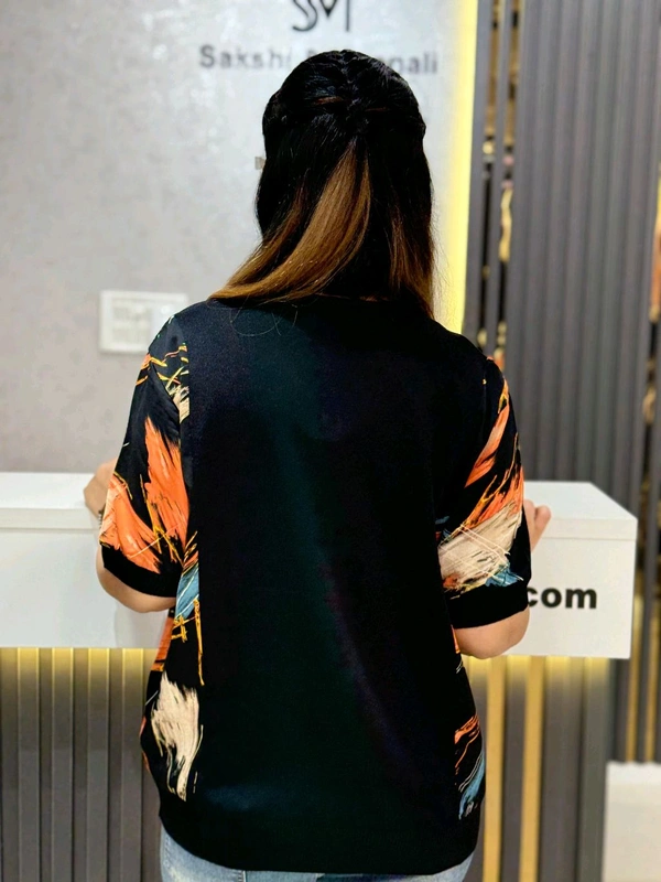 132158 Elegant Knitted Top