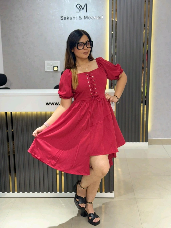 132124 Elegant Lace-Up High-Low Dress