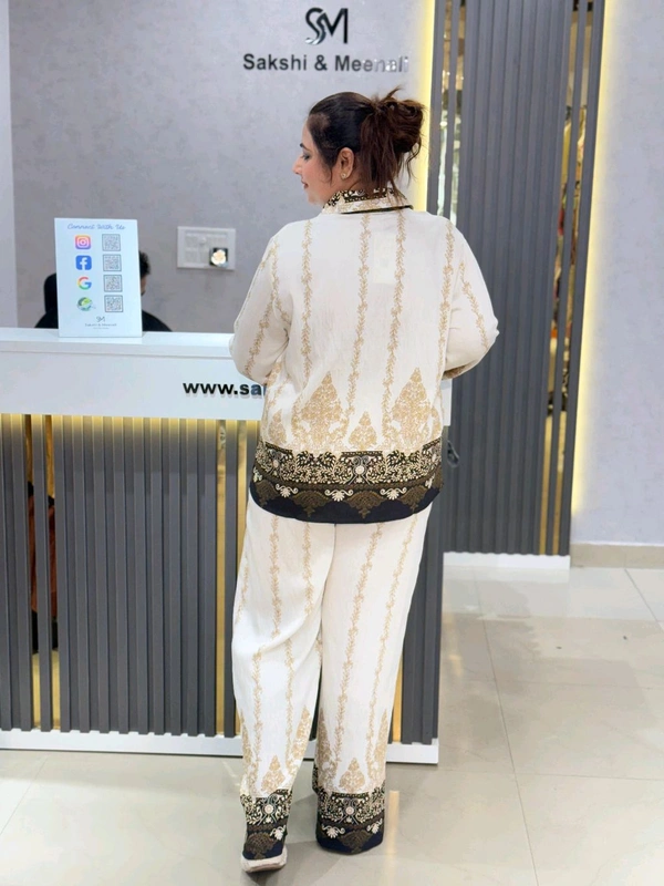 131897 Elegant Summerish Cordset