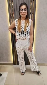 131600 Elegant White Crochet Co-ord Set – Chic, Breezy & Stylish