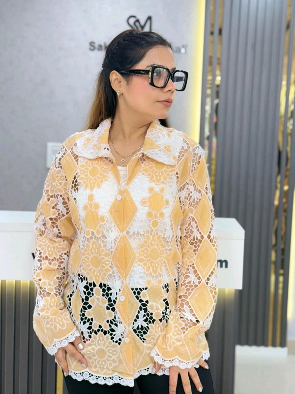 131929 Lace Shirt With Self Sequin