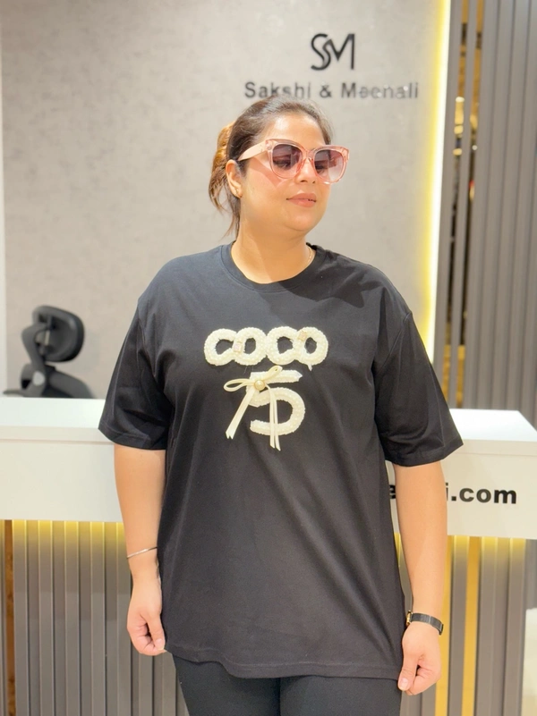 131904 Plus Size Tees With Pearl Detailing