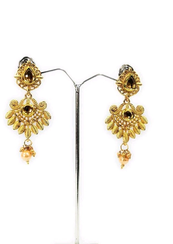 Gold Plated Anti Tarnish Jewellery Traditional Gold Plated Pearl Choker Necklace Set for Women | Bridal Jewelry Set with Earrings for Wedding & Festive Wear
- Gold, Free Size ( Gold Plated )