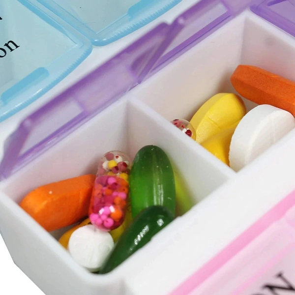 PILL TABLET CASE- 4 ROW 28 SQUARES