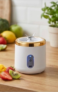 Ultra-Portable Mini Juicer & Travel Mixer | USB Rechargeable & Multi-Function for On-the-Go Nutrition