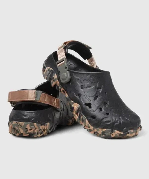 CROCS ALL-TERRAIN ATLAS CLOGS