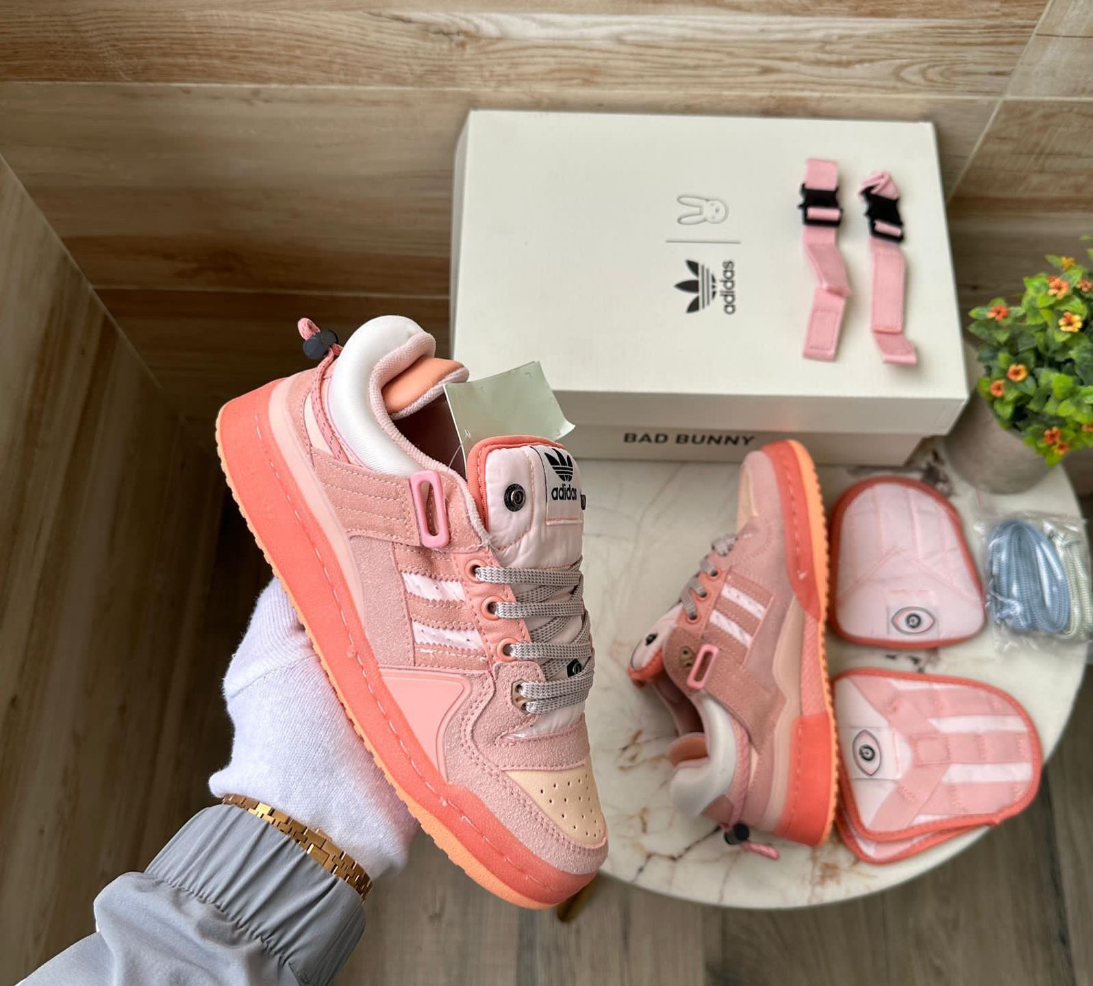 adidas forum 84 bad bunny pink