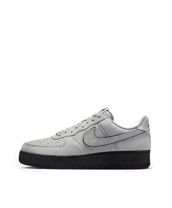 Nike Air Force 1 '07 LV8