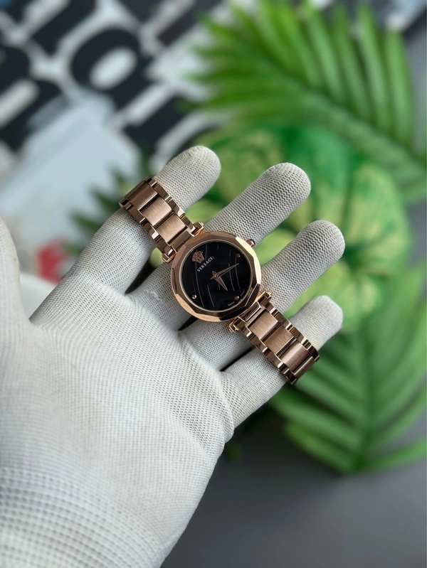 VERSACE 