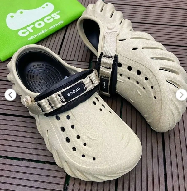 Crocs Echo Clogs