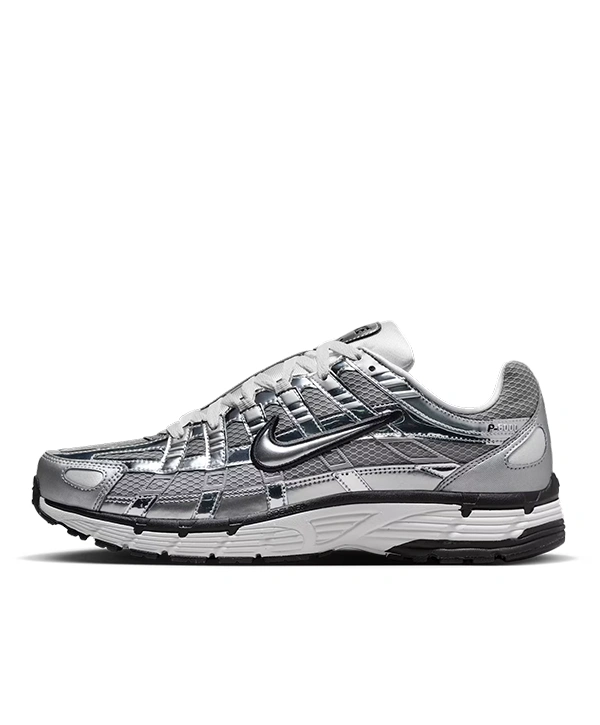 NIKE P-6000 TRAINER METALLIC