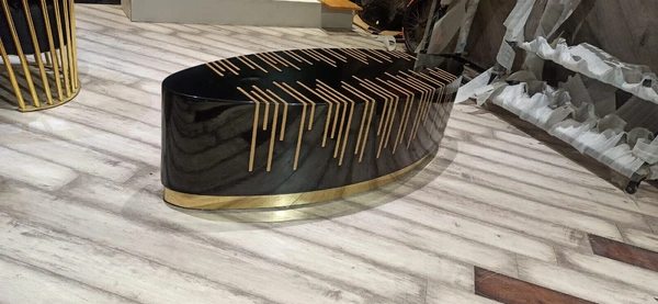 Eye Table – Designer Center Table with Artistic Eye-Shaped Base