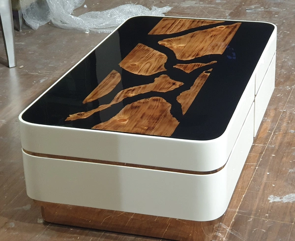 Center Table Wood n Resin – Handcrafted Luxury for Modern Living Rooms