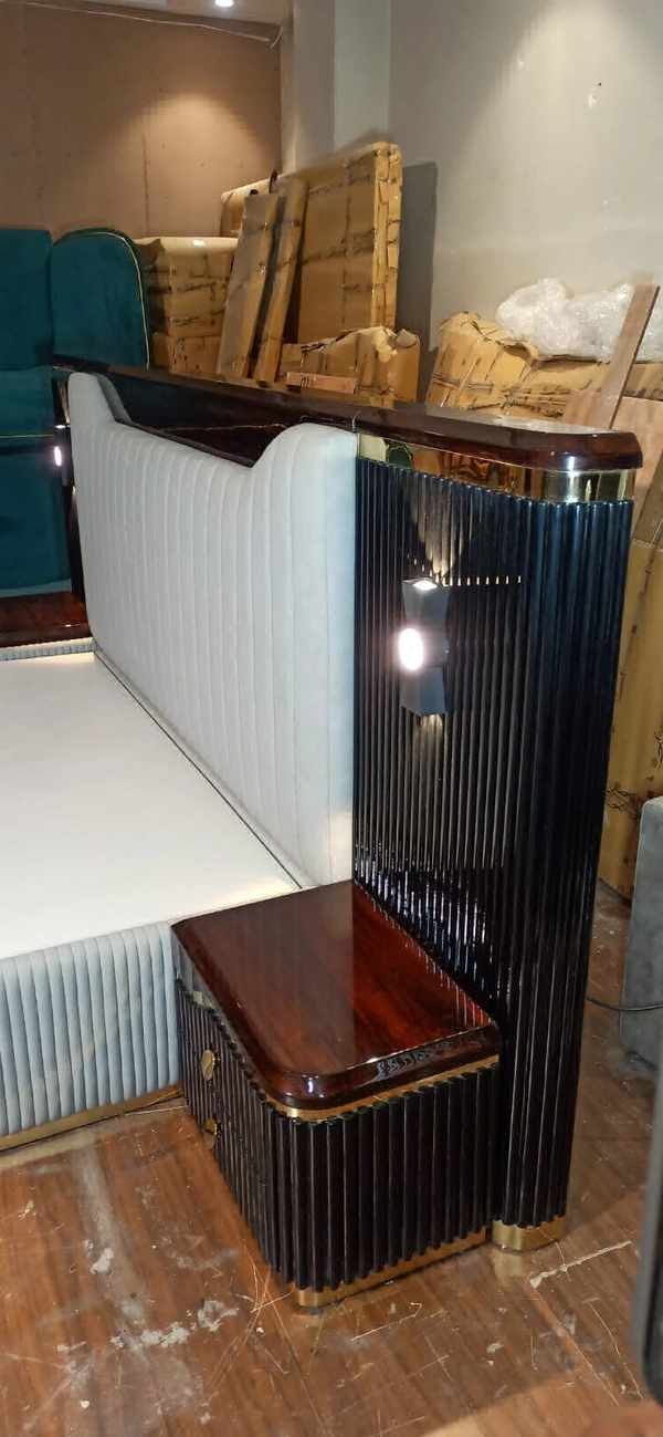 Flute Bed– Contemporary Luxury with Elegant Detailing - Side Tables