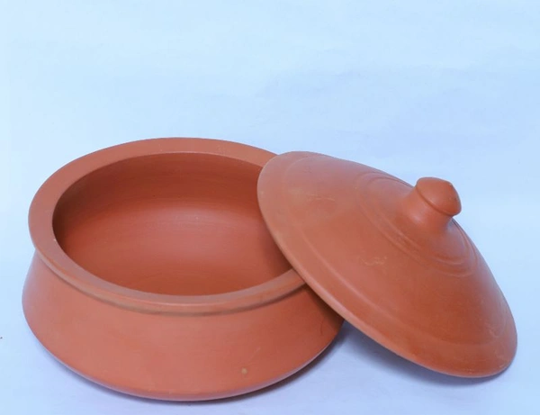 Serving Handi/dahi Handi 2 Litres