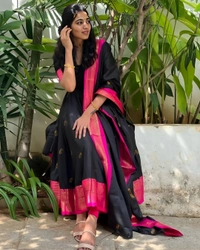 Black Paithani Silk - XL