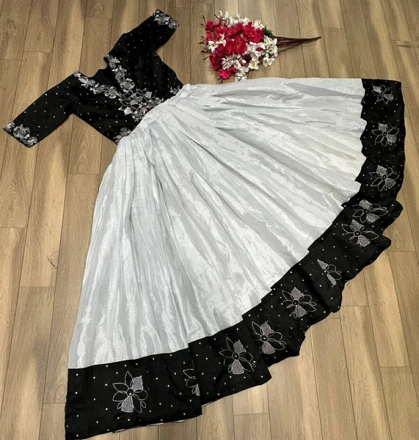 Tissue Silk Gown - XL