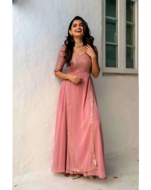 Sequance Embroidered Gown - M
