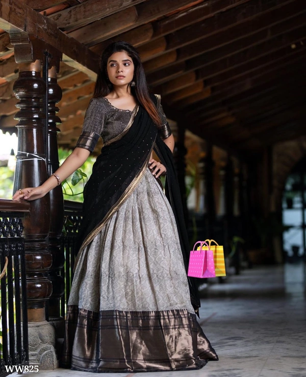 Beautiful Lehenga Choli - M