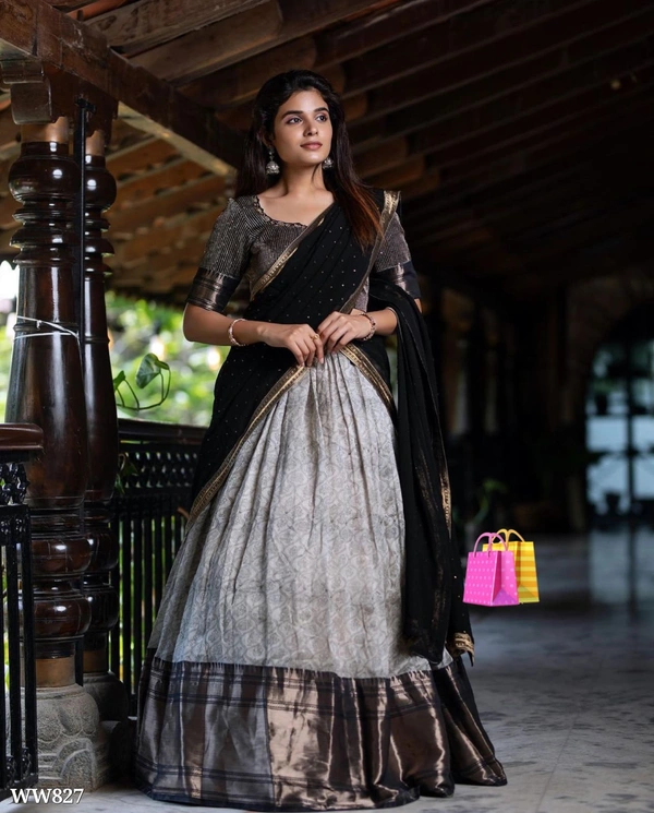 Beautiful Lehenga Choli - M