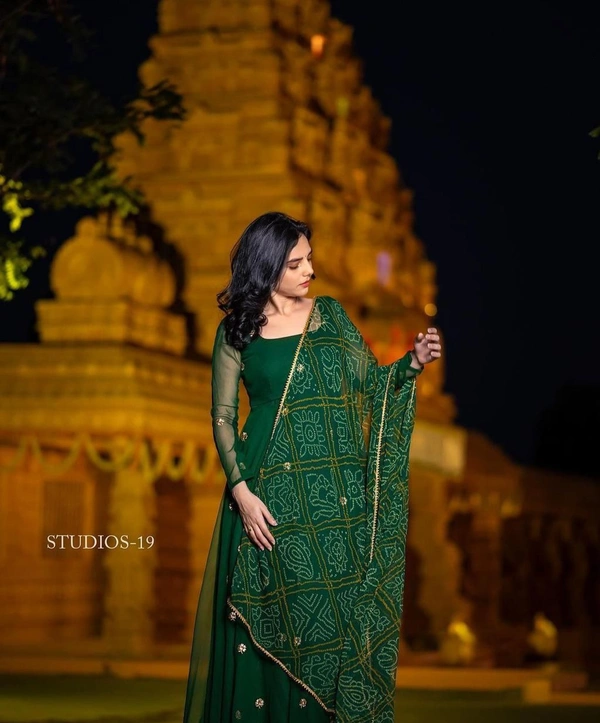 GREEN BANDHANI EMBROIDERY - S