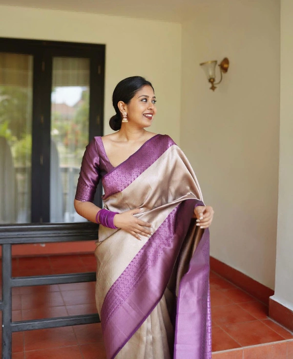 Unique Colour Saree - Free Size