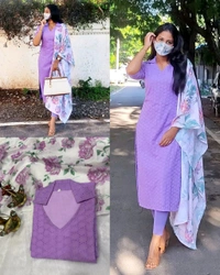 Pretty hakoba kurta with matching Dupatta - Maroon, S